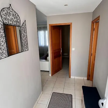 Apartment En A 15 Min De La *